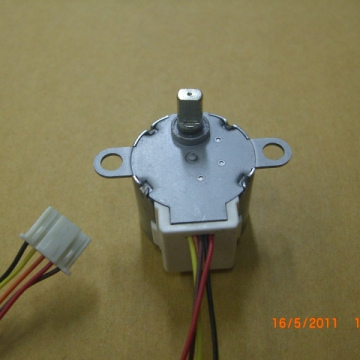 รหัส STP009 Stepping gear motor 12VDC