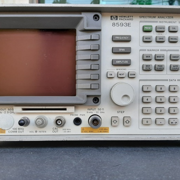 รหัส SINS017 8593E HP HEWLETT PACKARD 9 kHz to 22 GHz Spectrum Analyze