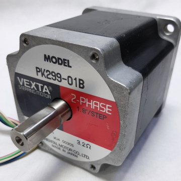 รหัส STP016 VEXTA STEPPING MOTOR  2 PHASE 2 A  3.2 OHM 