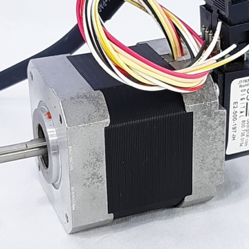 รหัส STP017 8 wire 2-Phase stepping motor  with 500 pulse encoder