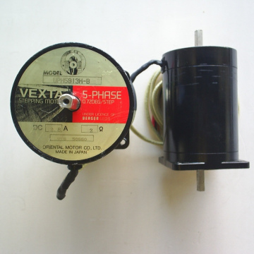 รหัส STP010 (หมด) VEXTRA stepping motor 5 phase Modle : UPH5913-B 0.72 degree per step